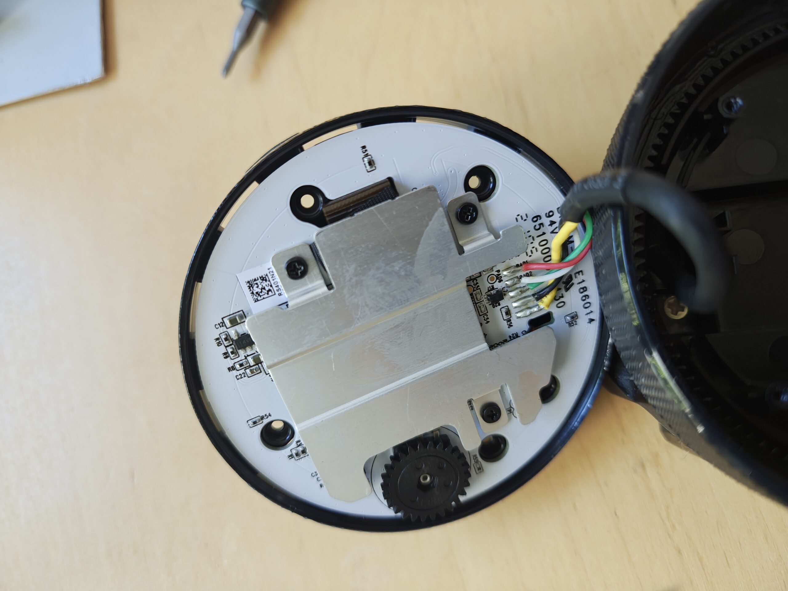 IMG_20250629_114519492_HDR Razer Kiyo remove pcb back